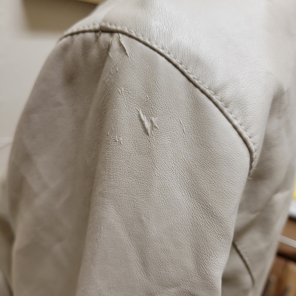 Vintage 80's Style Poly Cream Ruffle Jacket Medium - Picture 7 of 10